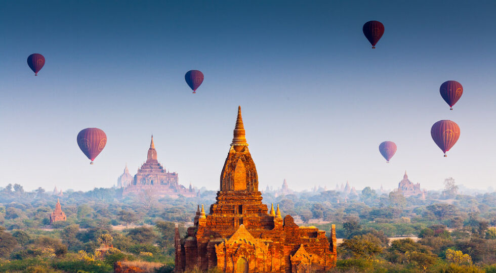 Hot-air-ballooning-over-Bagan-Myanmar-980x654