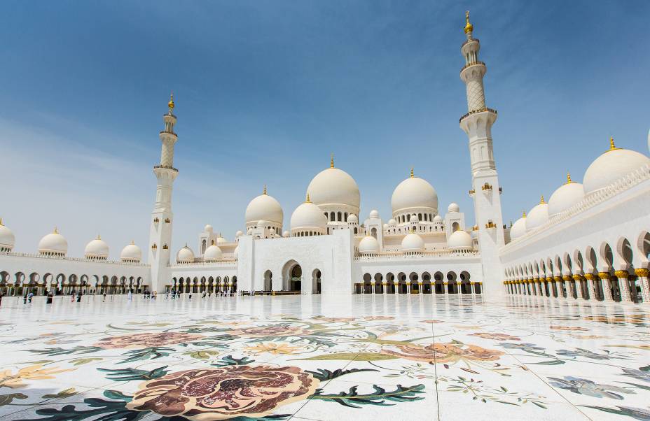 A luxuosa mesquita de mármore de Abu Dhabi – Emirados Árabes l Ep.4