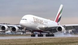 o maior avião de passageiros do mundo airbus a380 emirates