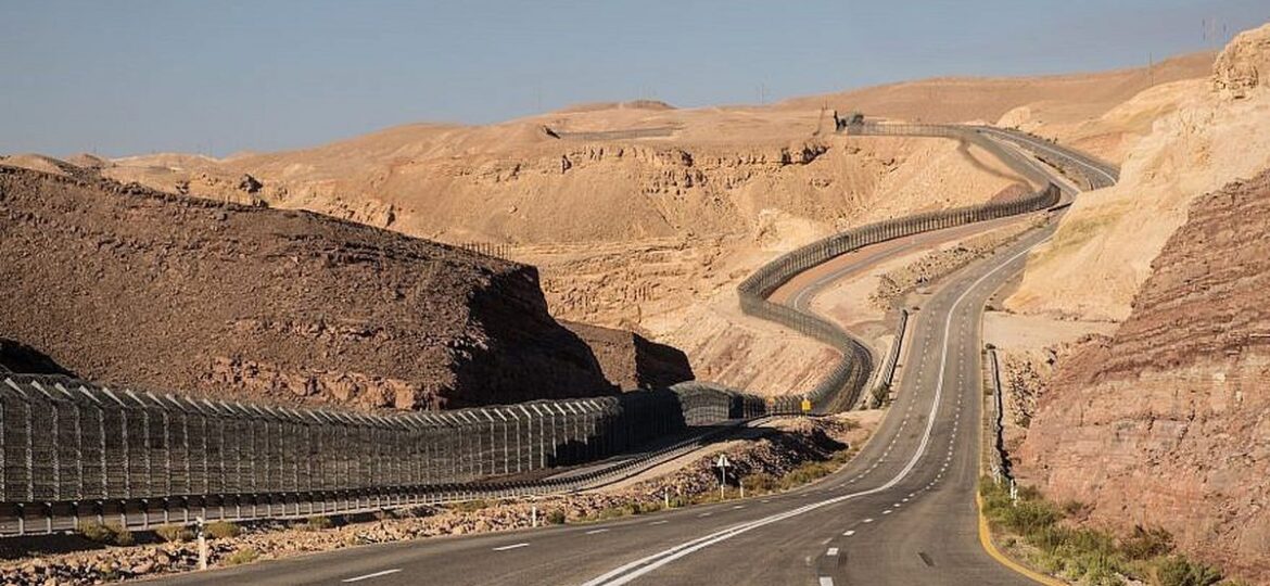 como é atravessar a fronteira entre egito e israel